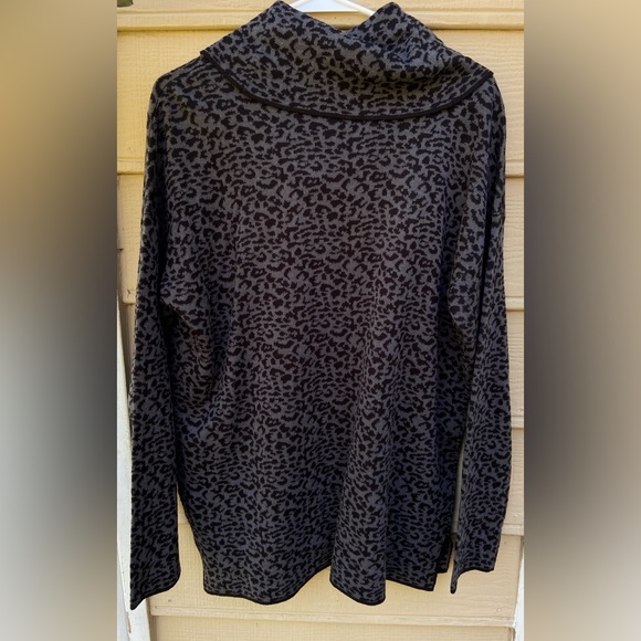 Calvin Klein Leopard Print Cowl Neck Long Sleeve Sweater - Picture 5 of 11